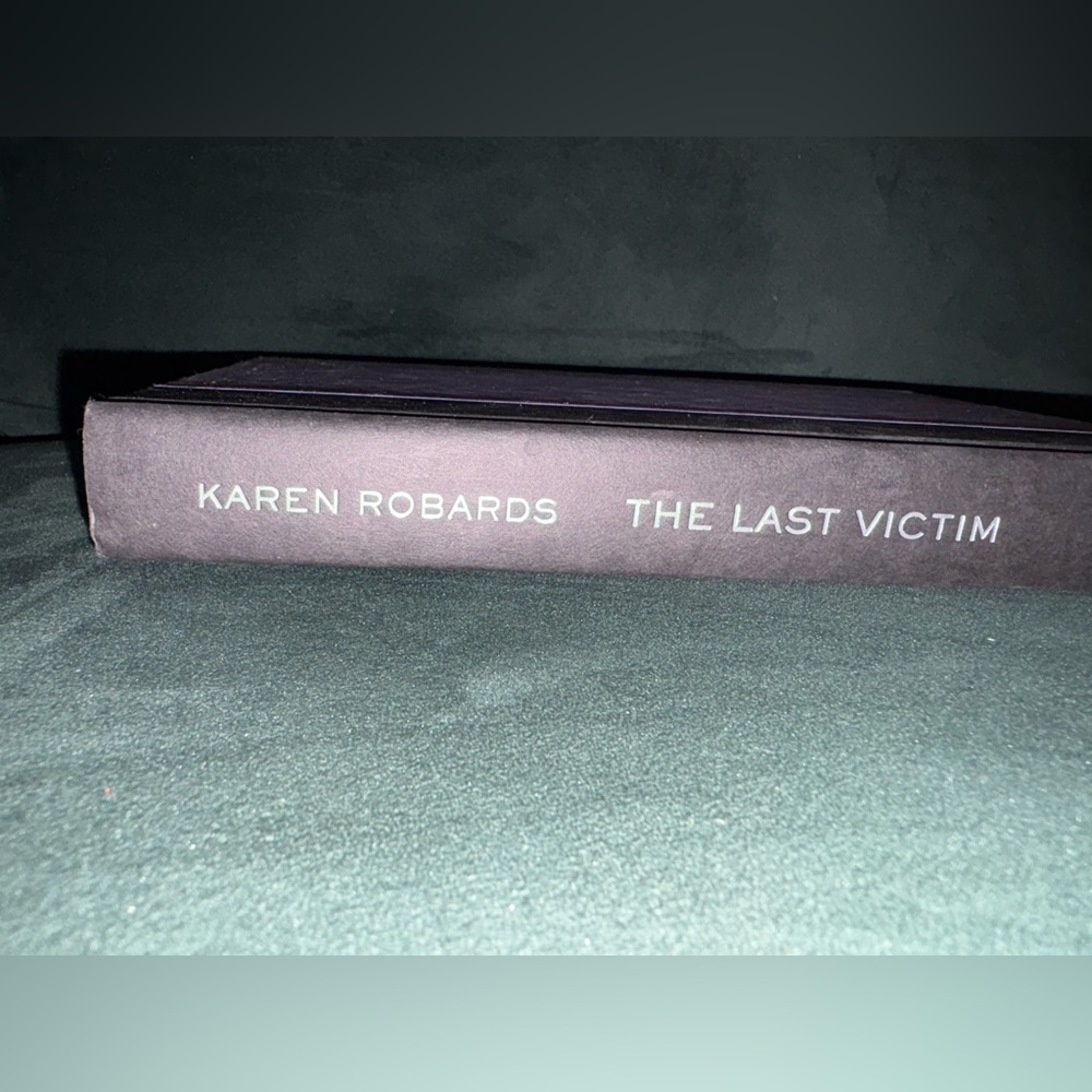 ✨ 5/$20 📚 Sale!! – The Last Victim by Karen Robards